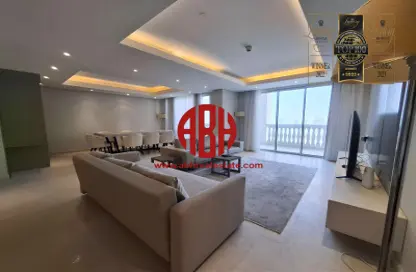 Apartment - 3 Bedrooms - 3 Bathrooms for rent in Viva Central - Viva Bahriyah - The Pearl Island - Doha