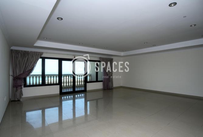 Apartment - 3 Bedrooms - 4 Bathrooms for sale in East Porto Drive - Porto Arabia - The Pearl Island - Doha