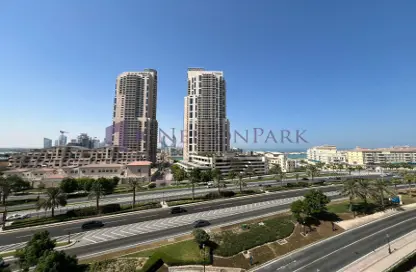 Apartment - 1 Bedroom - 2 Bathrooms for rent in Tower 9 - Porto Arabia - The Pearl Island - Doha