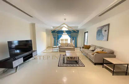 Apartment - 1 Bedroom - 2 Bathrooms for rent in East Porto Drive - Porto Arabia - The Pearl Island - Doha