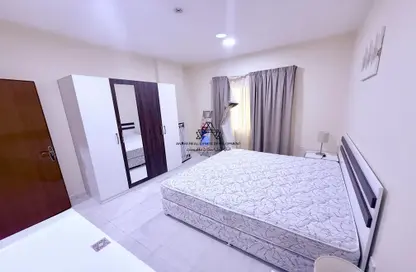 Apartment - 1 Bedroom - 1 Bathroom for rent in Umm Ghwailina Comm - Umm Ghuwalina - Umm Ghuwailina - Doha