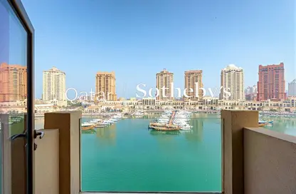 شقة - 2 غرف نوم - 3 حمامات للايجار في The St. Regis Marsa Arabia Island - Marsa Arabia - جزيرة اللؤلؤة - الدوحة