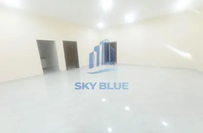 Apartment - 3 Bedrooms - 2 Bathrooms for rent in Al Kheesa - Umm Salal Mohammed