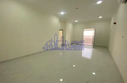 Apartment - 2 Bedrooms - 2 Bathrooms for rent in Kulaib Street - Kulaib Street - Doha