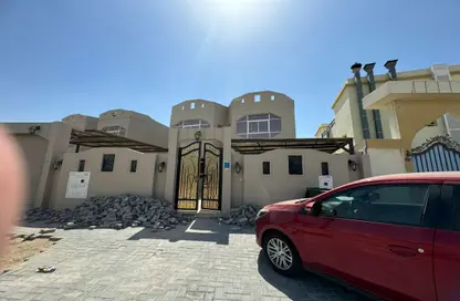 Villa - 5 Bedrooms - 5 Bathrooms for rent in Mamoura 18 - Al Maamoura - Doha