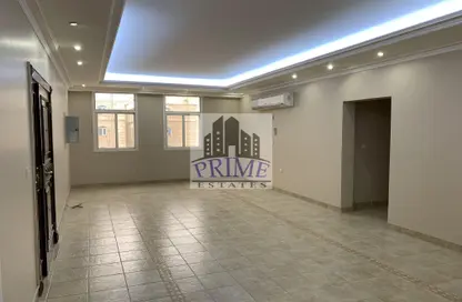 Apartment - 2 Bedrooms - 2 Bathrooms for rent in Al Sadd Road - Al Sadd - Doha