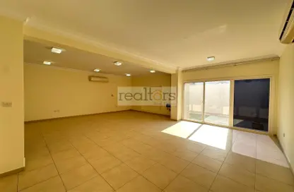 Compound - 3 Bedrooms - 3 Bathrooms for rent in Al Hadara Street - Al Thumama - Doha