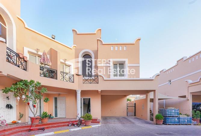 Compound - 2 Bedrooms - 2 Bathrooms for rent in Bu Hamour Street - Abu Hamour - Doha