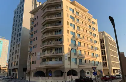 Apartment - 2 Bedrooms - 2 Bathrooms for rent in Al Meera Tower - Old Salata - Salata - Doha