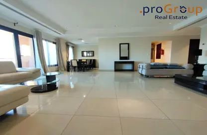 Apartment - 2 Bedrooms - 3 Bathrooms for rent in East Porto Drive - Porto Arabia - The Pearl Island - Doha