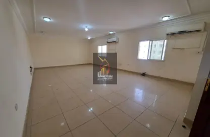 Apartment - 3 Bedrooms - 3 Bathrooms for rent in Al Mansoura - Al Mansoura - Doha