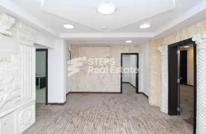 Office Space - Studio - 2 Bathrooms for rent in Al Hanaa Street - Al Gharrafa - Doha