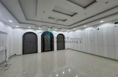 Apartment - 1 Bedroom - 1 Bathroom for rent in Ain Khaled - Ain Khaled - Doha