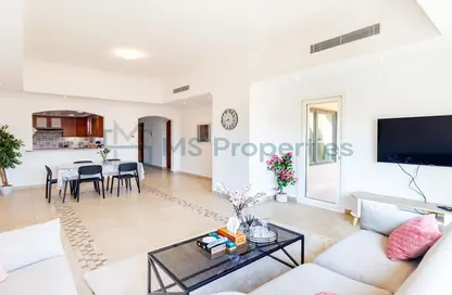 Apartment - 2 Bedrooms - 3 Bathrooms for rent in West Porto Drive - Porto Arabia - The Pearl Island - Doha