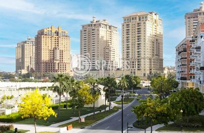 Apartment - 3 Bedrooms - 4 Bathrooms for rent in Carnaval - Qanat Quartier - The Pearl Island - Doha