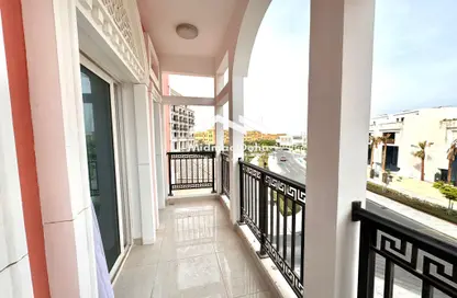 Apartment - 2 Bedrooms - 3 Bathrooms for rent in Giardino Apartments - The Pearl Island - Doha