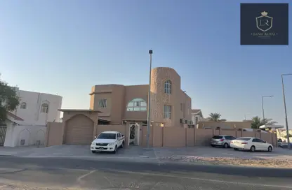 Villa - 4 Bedrooms - 4 Bathrooms for rent in Izghawa - Izghawa - Doha