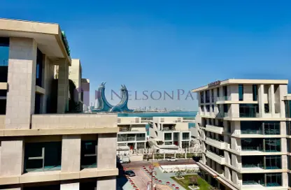 Apartment - 4 Bedrooms - 5 Bathrooms for rent in Gewan Island - The Pearl Island - Doha