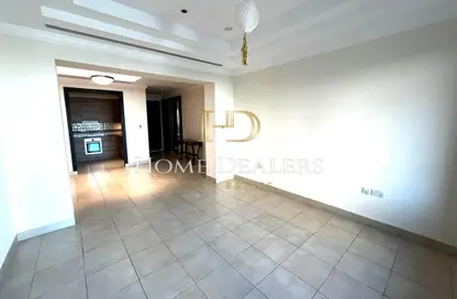 Apartment - 1 Bedroom - 2 Bathrooms for rent in West Porto Drive - Porto Arabia - The Pearl Island - Doha