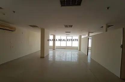 Office Space - Studio - 2 Bathrooms for rent in Al Mansoura - Al Mansoura - Doha