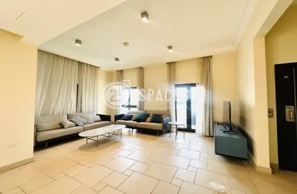 Townhouse - 3 Bedrooms - 4 Bathrooms for rent in Murano - Qanat Quartier - The Pearl Island - Doha