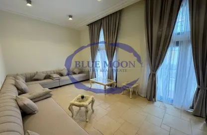 Apartment - 3 Bedrooms - 4 Bathrooms for rent in Qanat Quartier - The Pearl Island - Doha