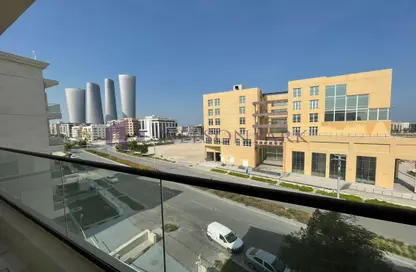 Apartment - 2 Bedrooms - 3 Bathrooms for sale in Lusail City - Lusail