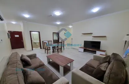 Apartment - 2 Bedrooms - 3 Bathrooms for rent in Al Sadd Road - Al Sadd - Doha