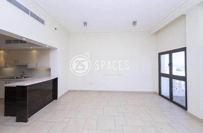 Apartment - 1 Bedroom - 2 Bathrooms for rent in Carnaval - Qanat Quartier - The Pearl Island - Doha