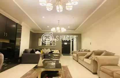 Apartment - 2 Bedrooms - 3 Bathrooms for sale in Tower 31 - Porto Arabia - The Pearl Island - Doha