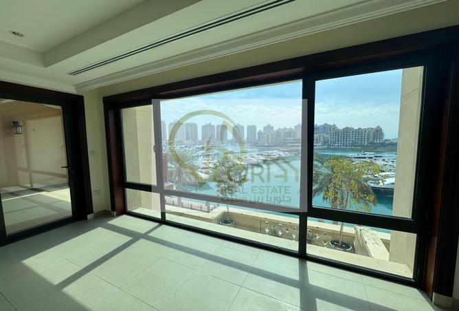 Townhouse - 1 Bedroom - 2 Bathrooms for rent in West Porto Drive - Porto Arabia - The Pearl Island - Doha