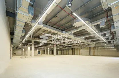 Warehouse - Studio - 1 Bathroom for rent in East Industrial Street - Birkat Al Awamer - Al Wakra