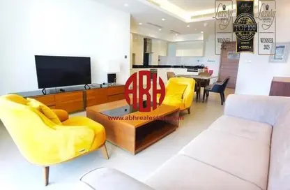 Apartment - 1 Bedroom - 2 Bathrooms for rent in Marina Tower 23 - Marina District - Lusail