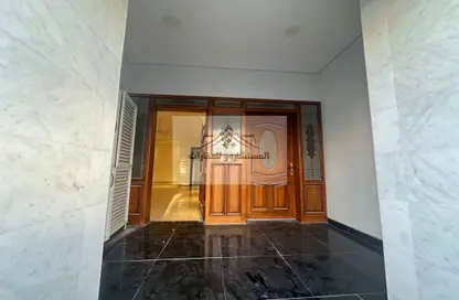 Villa - 6 Bedrooms - 5 Bathrooms for rent in Mesaieed Road - Al Wakra