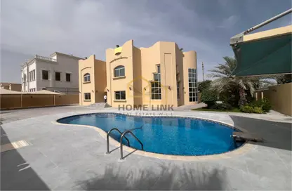 Villa - 5 Bedrooms - 6 Bathrooms for rent in North Gate - West Bay Lagoon - Doha