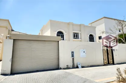 Villa - 6 Bedrooms - 7 Bathrooms for sale in Al Wukair - Al Wukair - Al Wakra