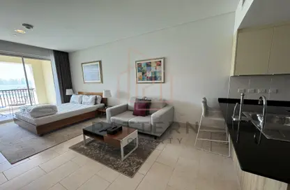 Apartment - 1 Bathroom for rent in Viva West - Viva Bahriyah - The Pearl Island - Doha