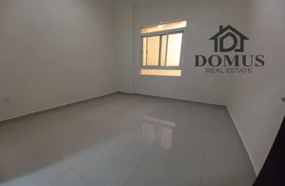 Apartment - 2 Bedrooms - 2 Bathrooms for rent in Bin Dirham 2 - Al Mansoura - Doha