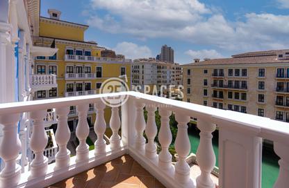 Apartment - 3 Bedrooms - 4 Bathrooms for rent in Carnaval - Qanat Quartier - The Pearl Island - Doha