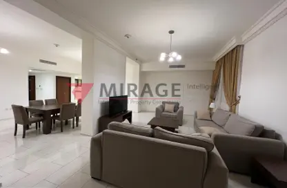 Apartment - 2 Bedrooms - 3 Bathrooms for rent in Tower 5 - Porto Arabia - The Pearl Island - Doha