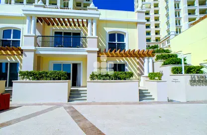 Townhouse - 3 Bedrooms - 3 Bathrooms for rent in Viva Central - Viva Bahriyah - The Pearl Island - Doha