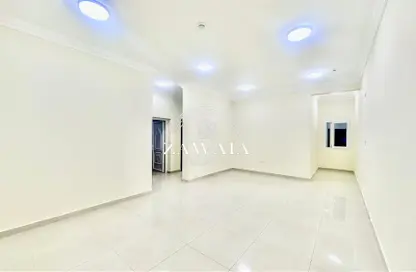 Apartment - 2 Bedrooms - 2 Bathrooms for rent in Fereej Kulaib - Doha