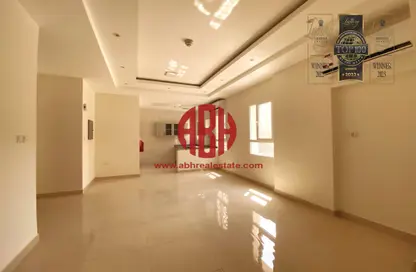 Apartment - 2 Bedrooms - 2 Bathrooms for rent in Asim Bin Omar Street - Al Mansoura - Doha