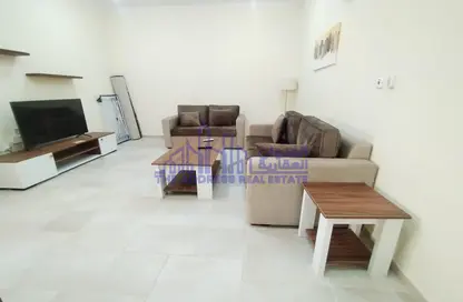 Apartment - 2 Bedrooms - 2 Bathrooms for rent in Al Nasr Street - Al Nasr - Doha