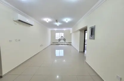 Apartment - 2 Bedrooms - 2 Bathrooms for rent in Umm Ghuwalina - Umm Ghuwailina - Doha