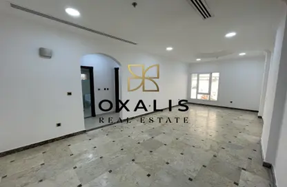 Apartment - 2 Bedrooms - 2 Bathrooms for rent in Al Sadd Road - Al Sadd - Doha