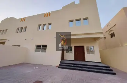 Villa - 6 Bedrooms - 7 Bathrooms for rent in Umm Al Seneem Street - Ain Khaled - Doha