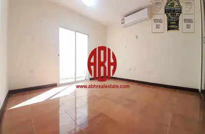 Apartment - 2 Bedrooms - 1 Bathroom for rent in Old Airport Road - Old Airport Road - Doha