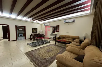 Apartment - 2 Bedrooms - 2 Bathrooms for rent in Bin Omran - Fereej Bin Omran - Doha