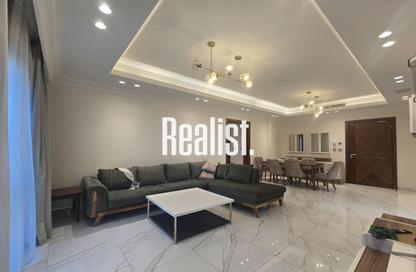 Apartment - 2 Bedrooms - 2 Bathrooms for rent in Giardino Apartments - The Pearl Island - Doha